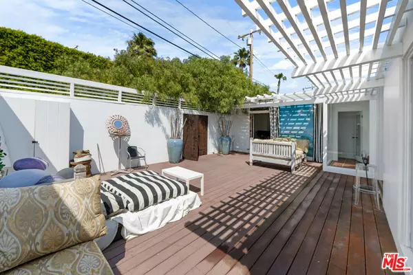 Malibu, CA 90265,27060 Malibu Cove Colony DR
