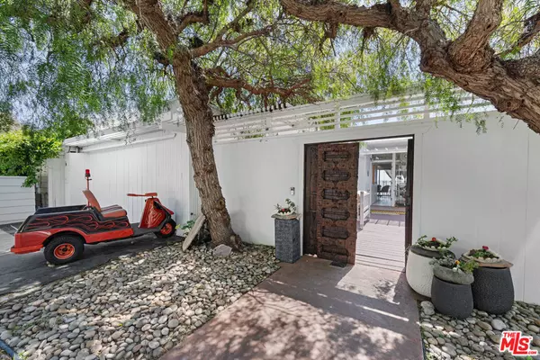 Malibu, CA 90265,27060 Malibu Cove Colony DR