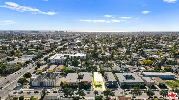 Los Angeles, CA 90066,3743 Mclaughlin AVE