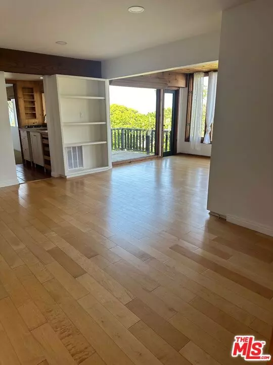 Santa Monica, CA 90402,213 Ocean AVE #1