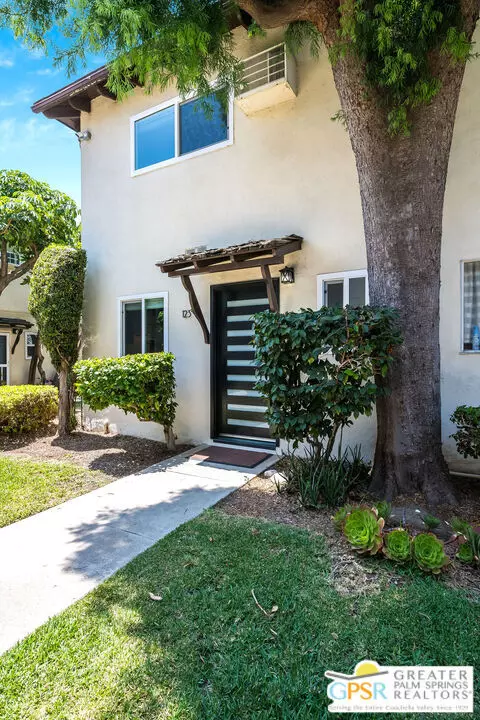 Los Angeles, CA 90042,241 S Avenue 57 #123