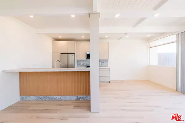 Malibu, CA 90265,7273 Birdview AVE #1