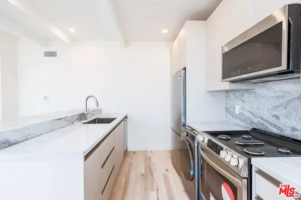 Malibu, CA 90265,7273 Birdview AVE #1