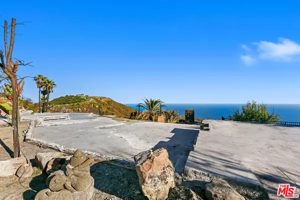 Topanga, CA 90290,23000 Saddle Peak RD
