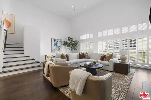 Los Angeles, CA 90049,11690 Montana AVE #306