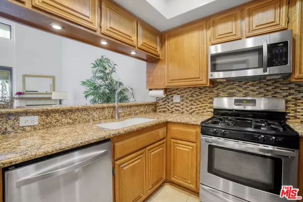 Playa Del Rey, CA 90293,8675 Falmouth AVE #306