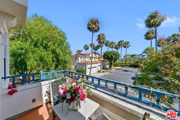 Malibu, CA 90265,6481 Zuma View PL #109