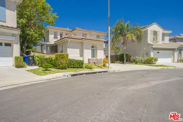 Los Angeles, CA 90042,629 Milford ST
