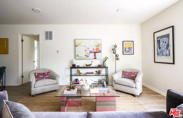 Los Angeles, CA 90027,1930 N Vermont AVE #201