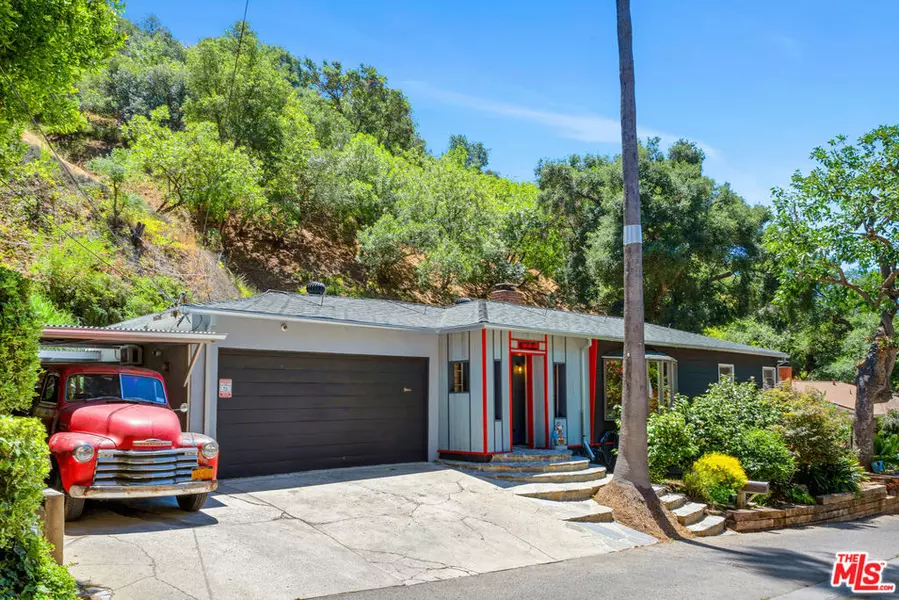 9660 Yoakum DR, Beverly Hills, CA 90210