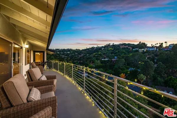 Sherman Oaks, CA 91423,3909 Glenridge DR