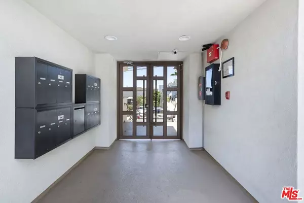 Los Angeles, CA 90026,716 Maltman AVE #2