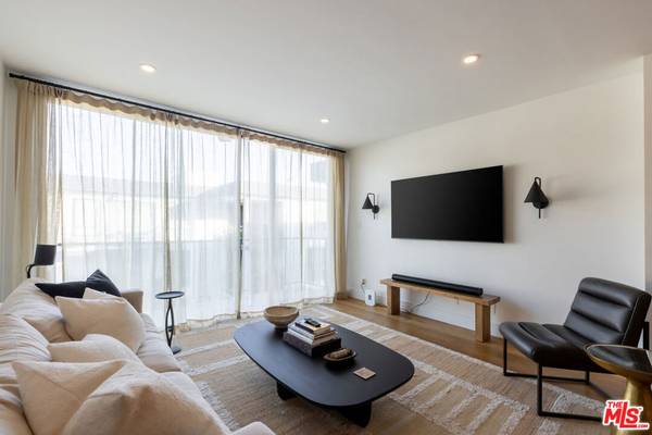 West Hollywood, CA 90046,1351 N Crescent Heights BLVD #316