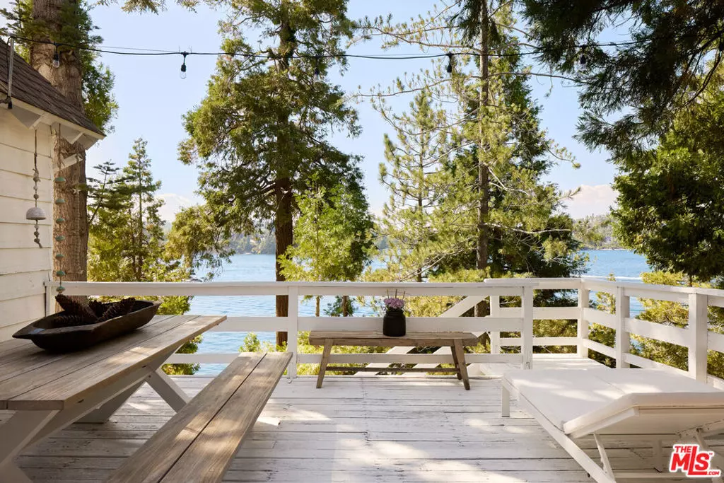 Lake Arrowhead, CA 92352,28918 Palisades DR