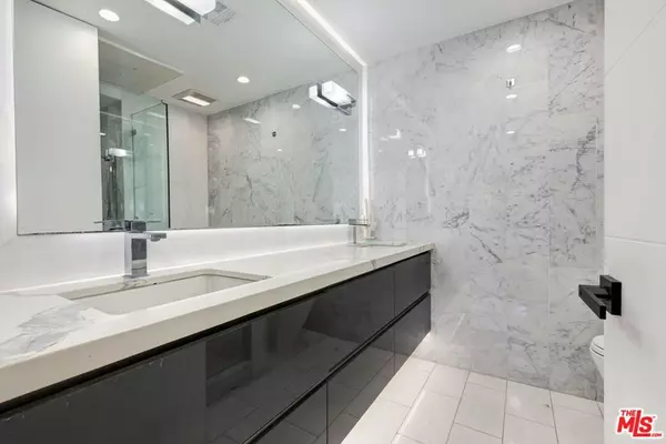 West Hollywood, CA 90069,818 N Doheny DR #203