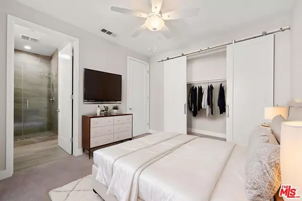 Calabasas, CA 91302,4444 Paxton Place