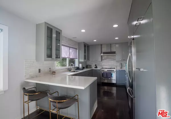 Beverly Hills, CA 90210,1438 Davies DR