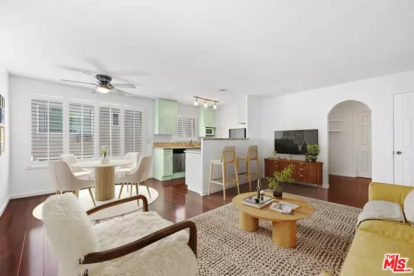 976 Larrabee ST #231, West Hollywood, CA 90069