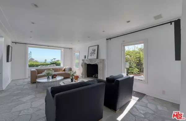 Beverly Hills, CA 90210,1300 Summitridge DR