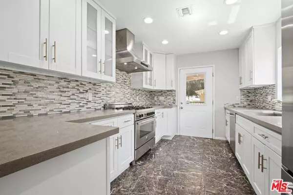 West Hollywood, CA 90046,1246 N Genesee AVE