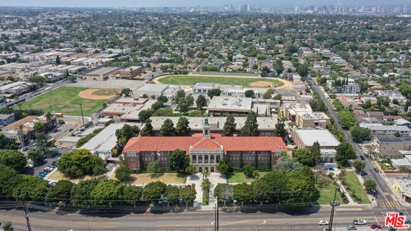 Los Angeles, CA 90034,8966 Cadillac AVE
