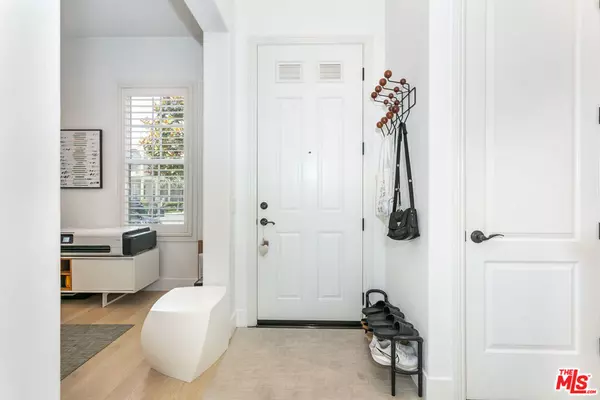 Huntington Beach, CA 92649,17322 Wareham LN