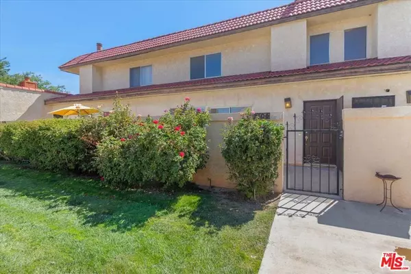 2104 El Domingo CIR, Lancaster, CA 93536