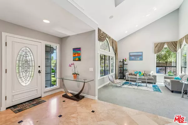 Thousand Oaks, CA 91360,2084 Hopewell CT
