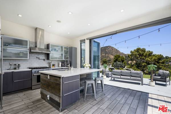 3420 Blair DR, Los Angeles, CA 90068