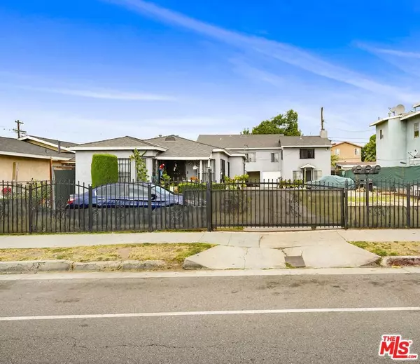 Los Angeles, CA 90044,8905 S Hoover ST