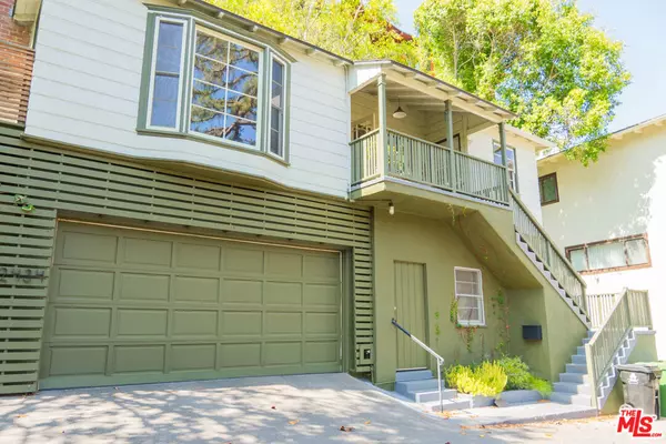 2434 Cazaux PL, Los Angeles, CA 90027