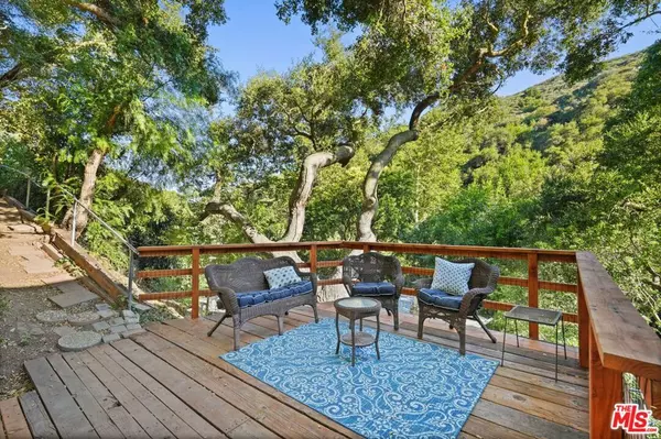 Topanga, CA 90290,860 Old Topanga Canyon RD