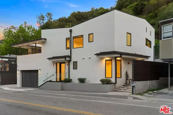 Bel Air, CA 90077,913 913 1/2 N Beverly Glen BLVD