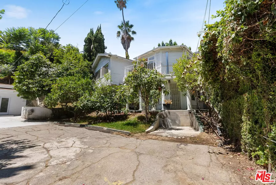 823 Glendale BLVD, Los Angeles, CA 90026