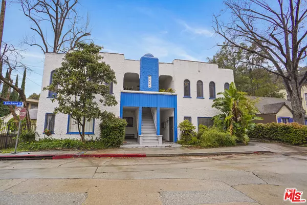 6100 Glen Oak ST, Los Angeles, CA 90068