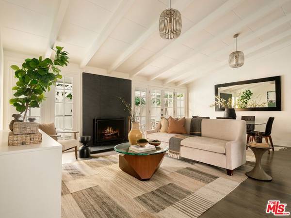 14300 Runnymede ST, Van Nuys, CA 91405