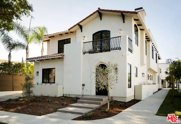 West Hollywood, CA 90046,1201 N Vista ST