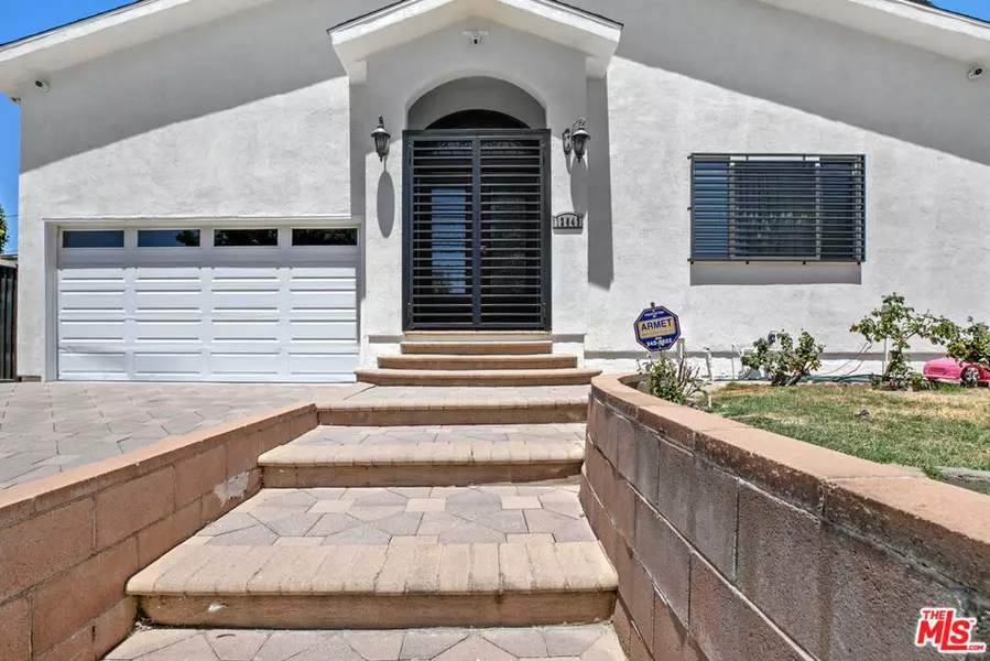 12643 Archwood ST, North Hollywood, CA 91606