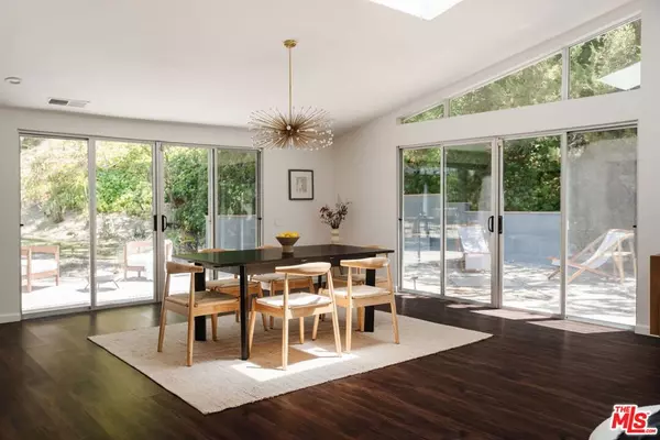 Encino, CA 91436,17008 Escalon DR