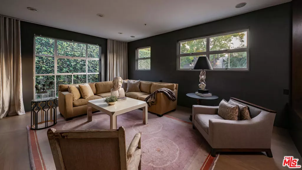 West Hollywood, CA 90069,710 N Orlando AVE #101