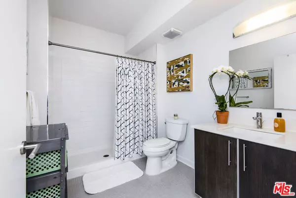 Marina Del Rey, CA 90292,4215 Glencoe AVE #310