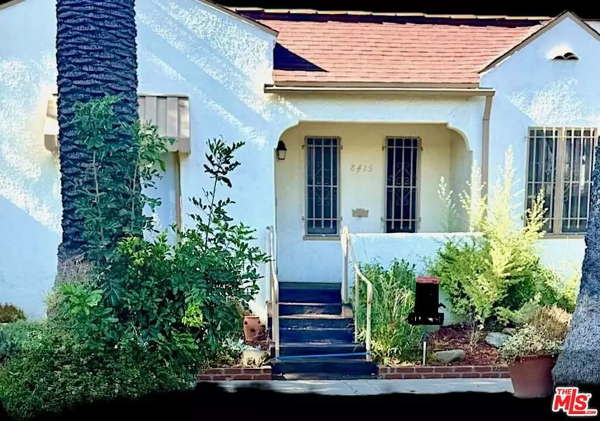 8415 Rosewood AVE, West Hollywood, CA 90048