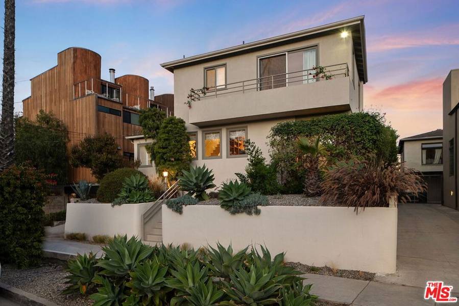 626 Pacific ST, Santa Monica, CA 90405