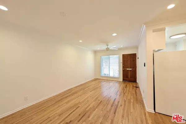 Santa Monica, CA 90403,827 Lincoln BLVD #F