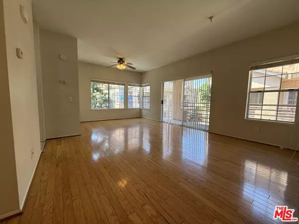 Hawthorne, CA 90250,13975 Lemoli AVE