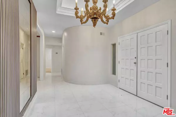 11410 Canton DR, Studio City, CA 91604