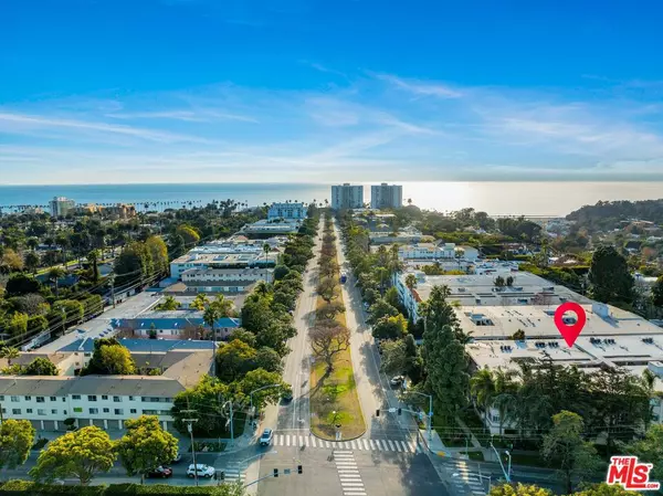 Santa Monica, CA 90402,222 7th ST #301