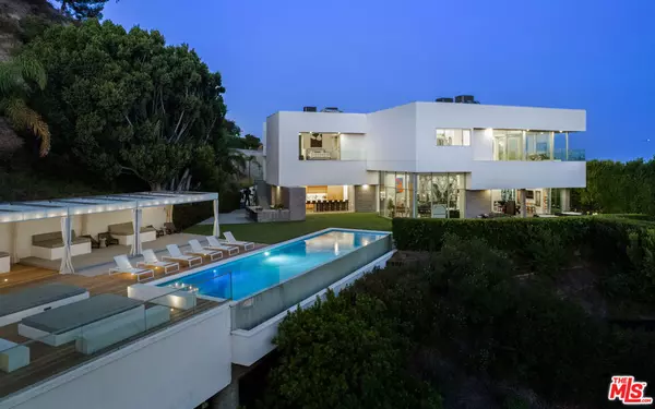 9362 Nightingale DR, Los Angeles, CA 90069