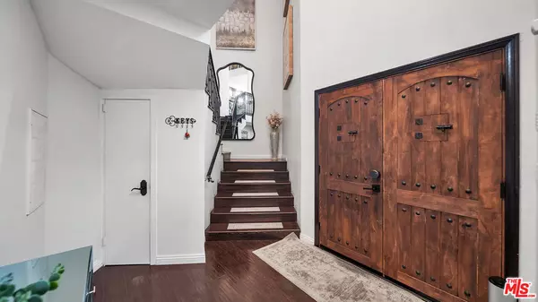 Woodland Hills, CA 91364,22736 Cavalier ST