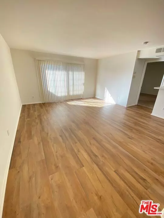 North Hollywood, CA 91606,6400 Kraft AVE #12